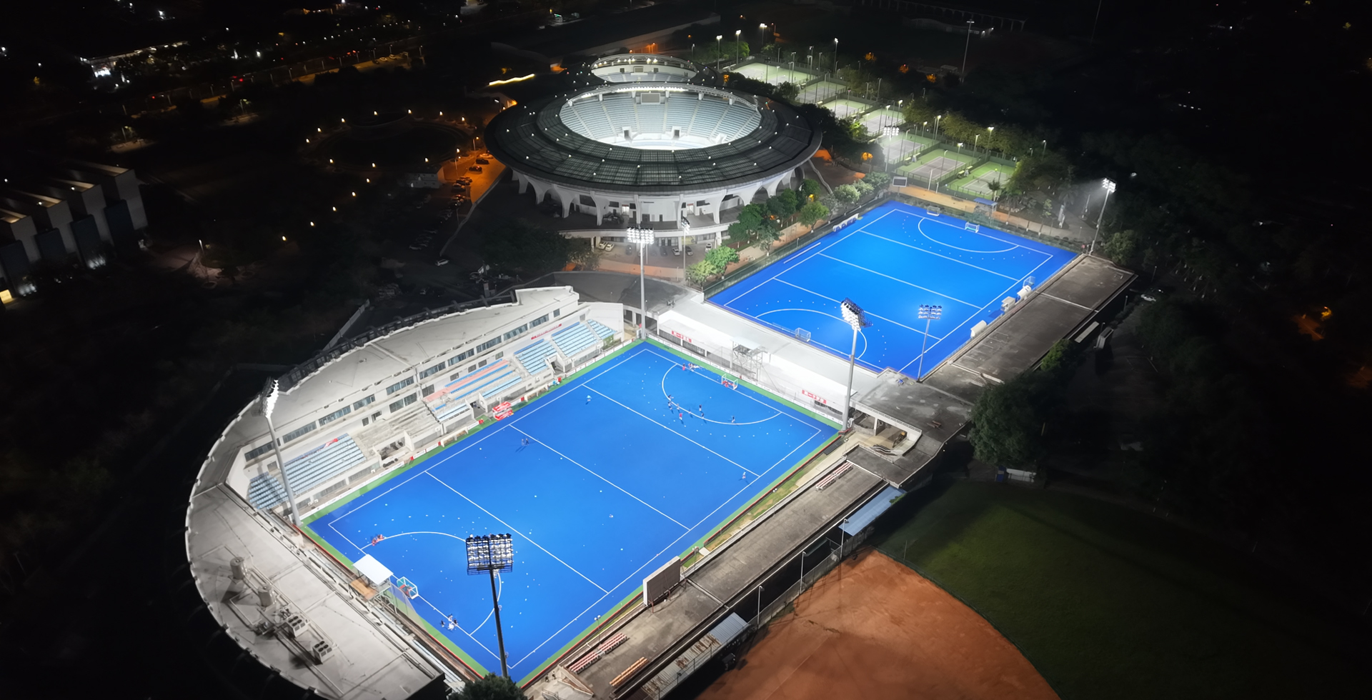 提供一站式LED体育照明系统方案